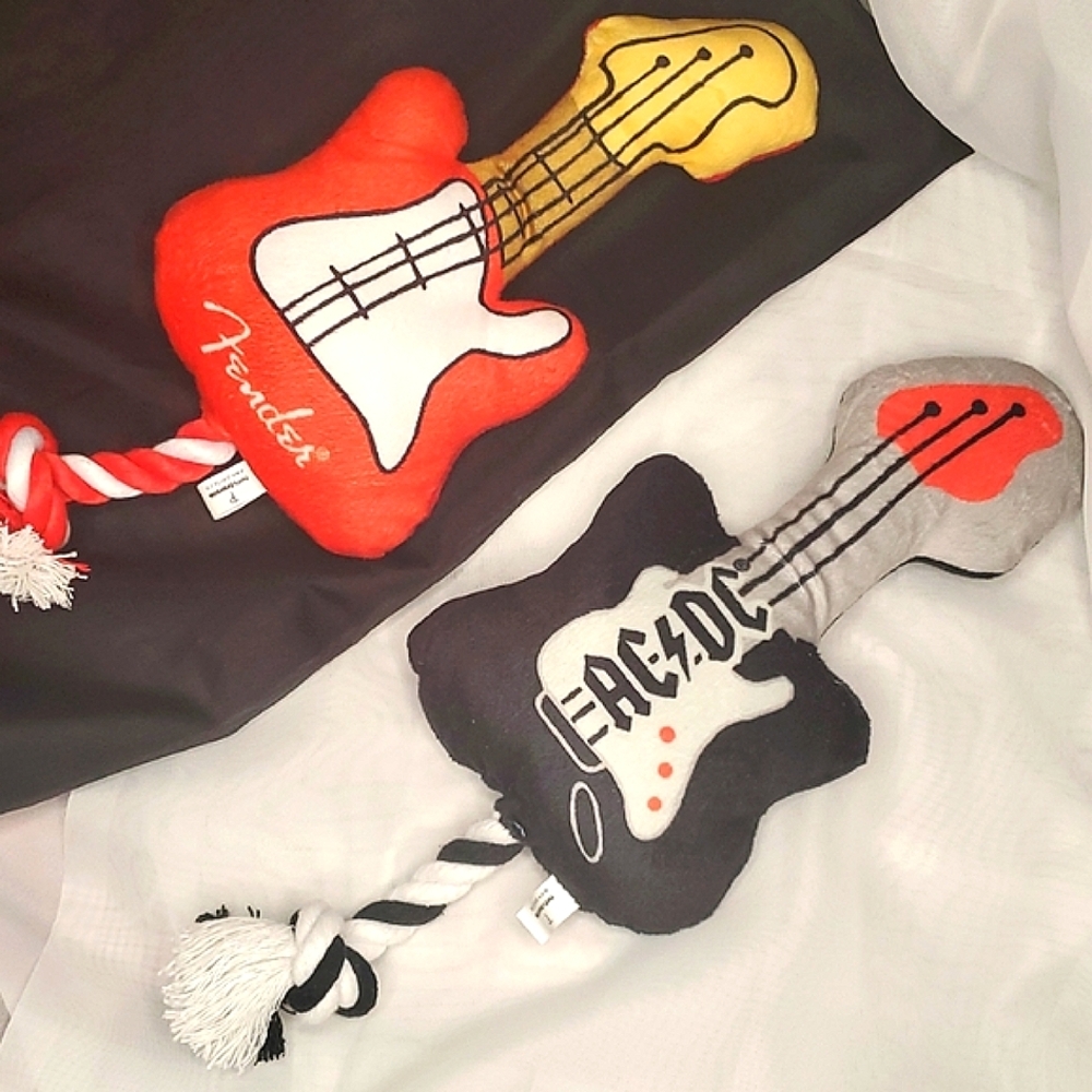 NWOT Dog Toys Plush Guitars‎